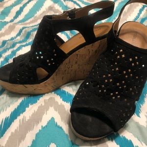 Wedge shoes